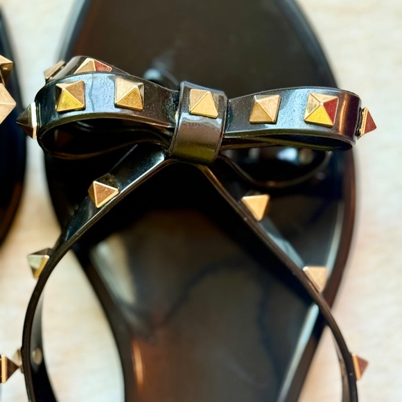 Valentino rockstud jelly flip-flops - Picture 6 of 9